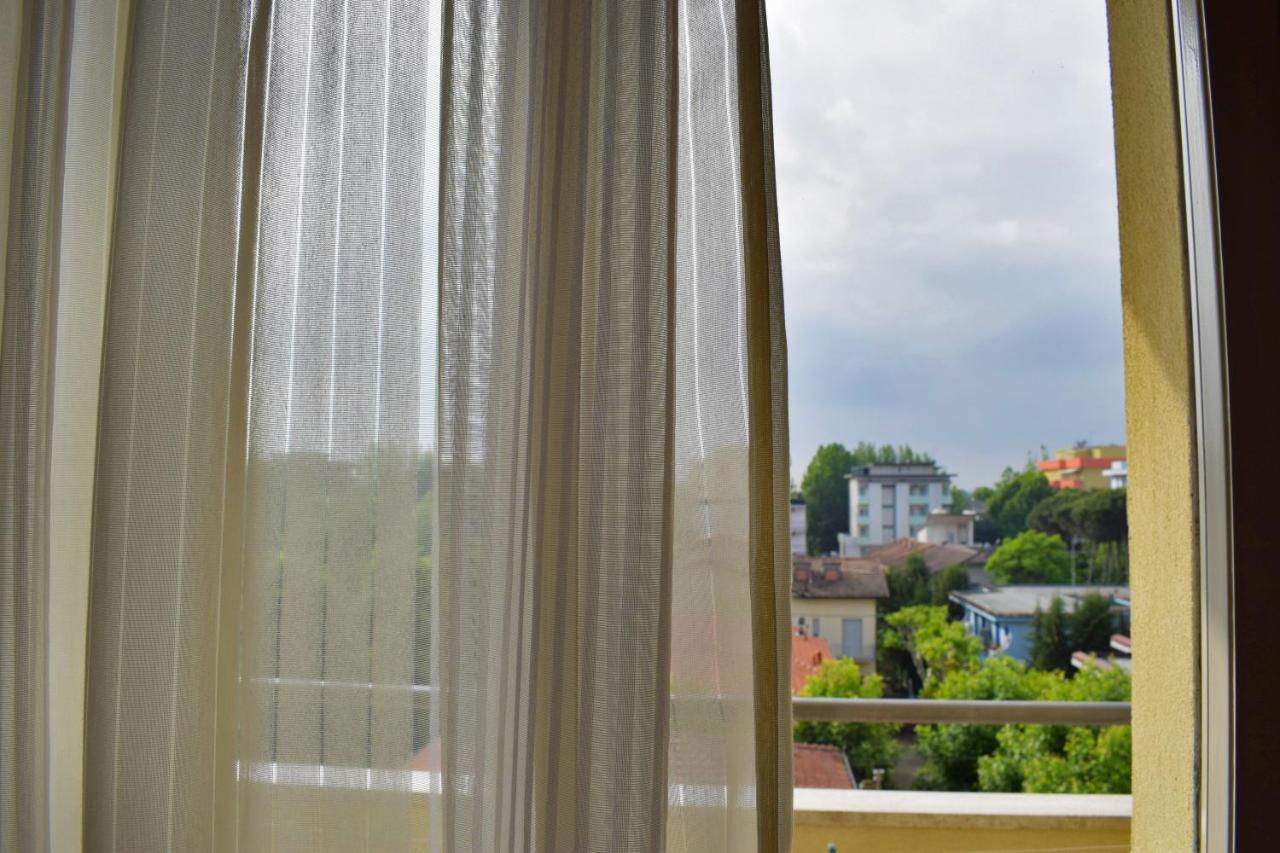 Hotel Gattuccio Cesenatico Extérieur photo