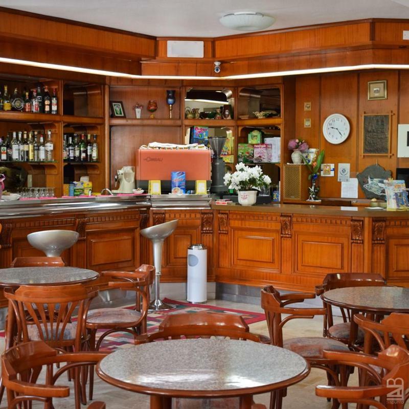 Hotel Gattuccio Cesenatico Extérieur photo